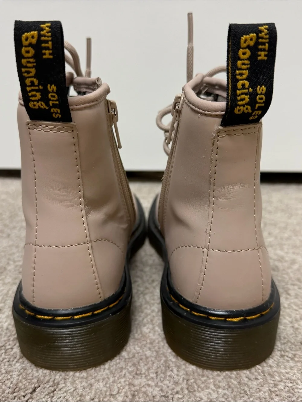 Dr. Martens 25634 Lace-Up Boots - Youth 1